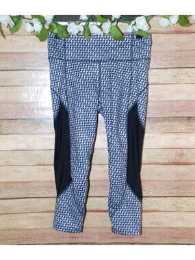 Athleta Ladies M Active Crop Gray & White Leggings Checkered Geometric Gym Gear